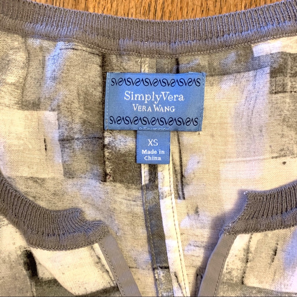 🛍 2/$12 Simply Vera Wang sleeveless tops XS - Picture 3 of 6